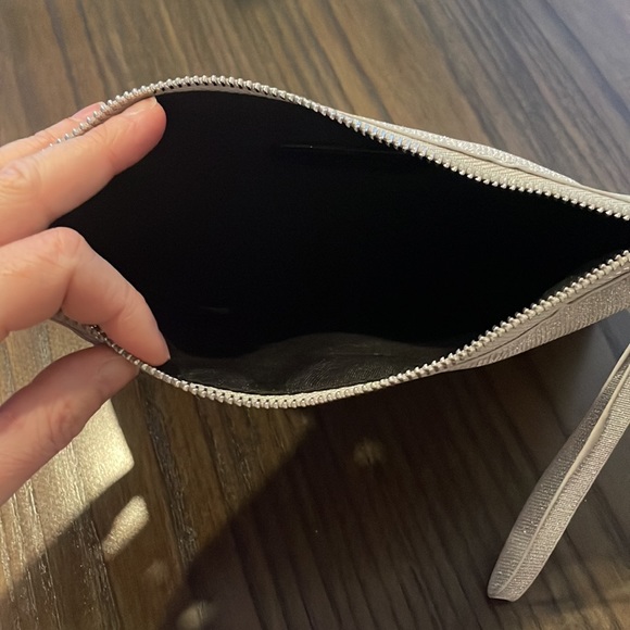 Silver Sparkly Le Chateau Wristlet - Picture 3 of 3